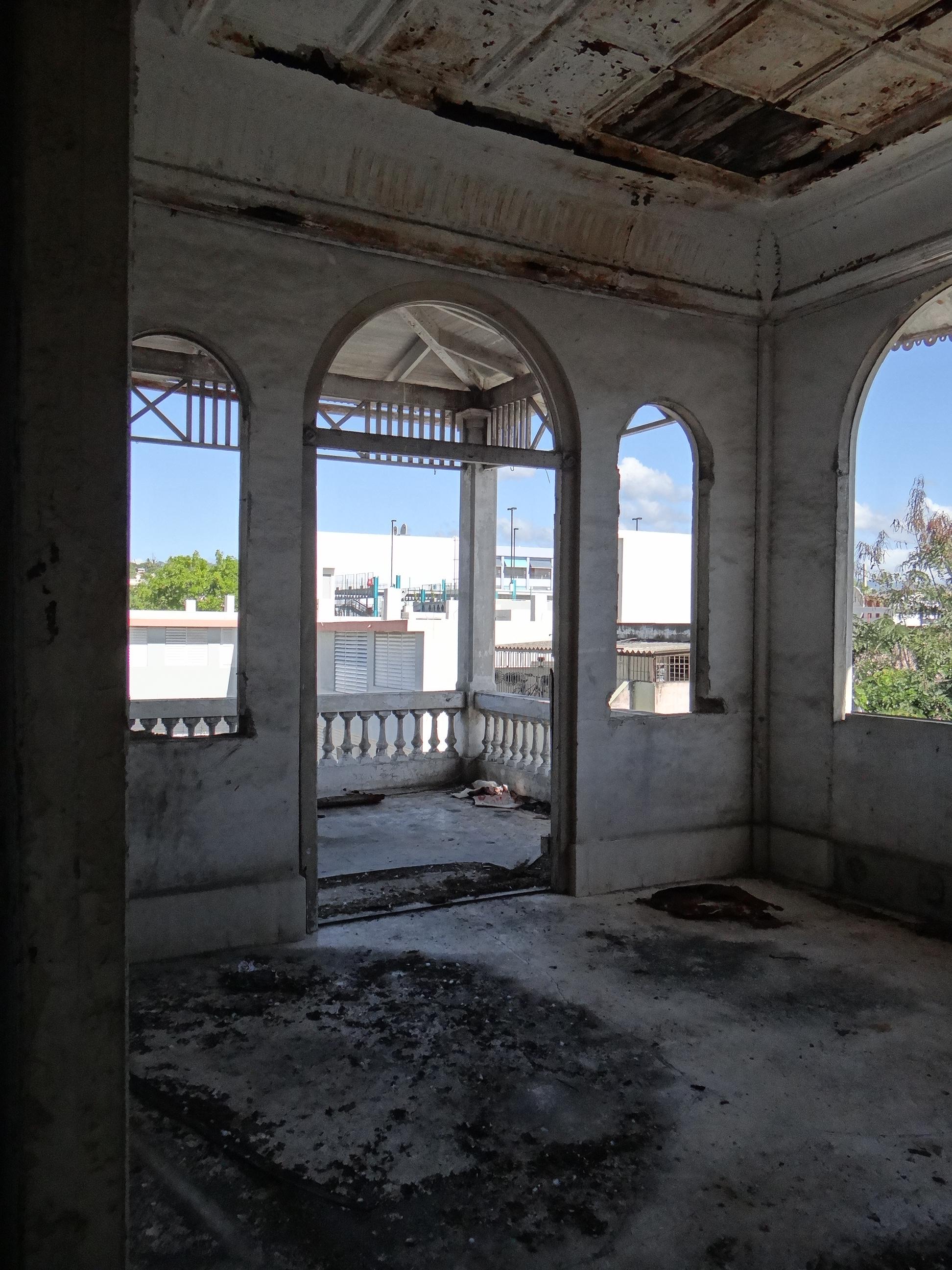Casa en la calle Villa - Residencia Toro-Cortada - Antiguo Centro Español - Ponce - 2014 00050